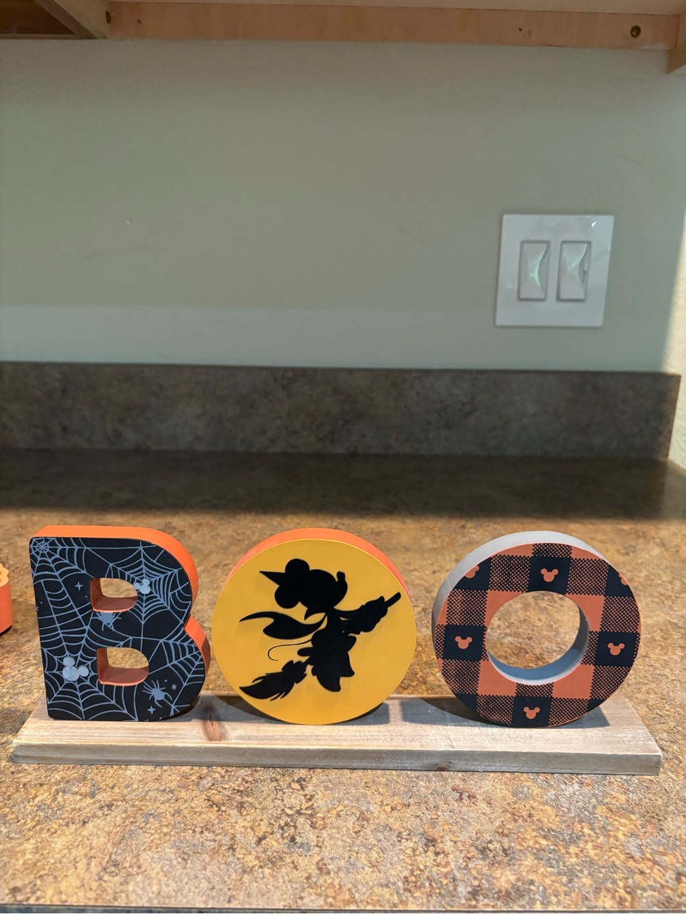 Halloween BOO Disney Minnie Mouse home decor